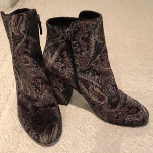 Velvet ankle boots in EUC